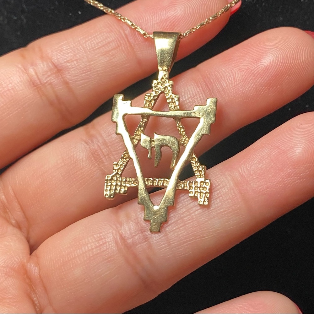 14K Vintage Yellow Gold Star of David with Chai Pendant